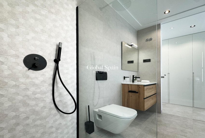 Neubau - Villa -
SAN MIGUEL DE SALINAS - BLUE LAGOON