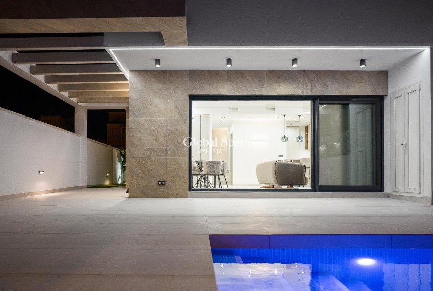 Neubau - VILLA -
SAN MIGUEL DE SALINAS - BLUE LAGOON