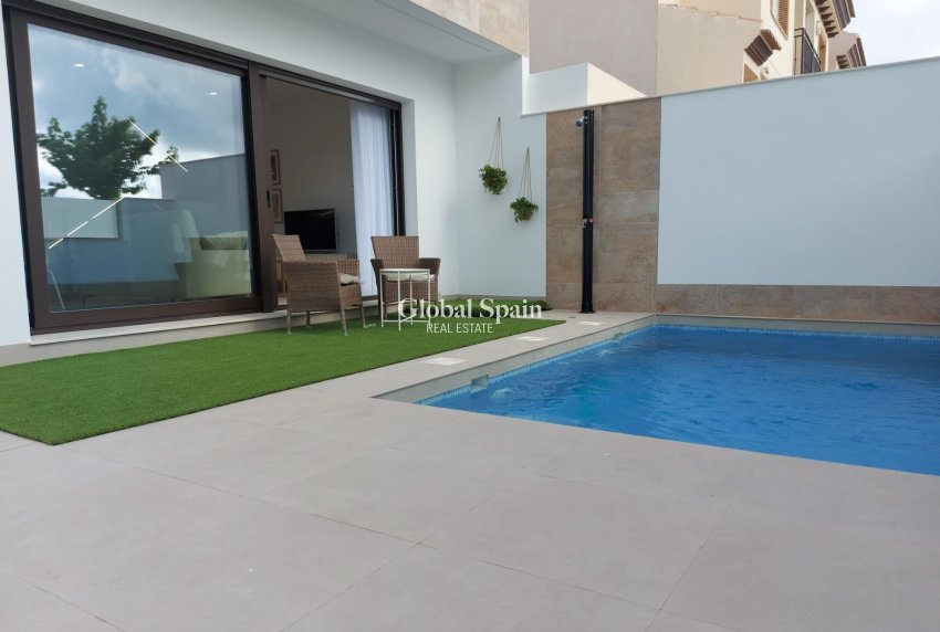 Neubau - VILLA -
SAN PEDRO DEL PINATAR - El salero