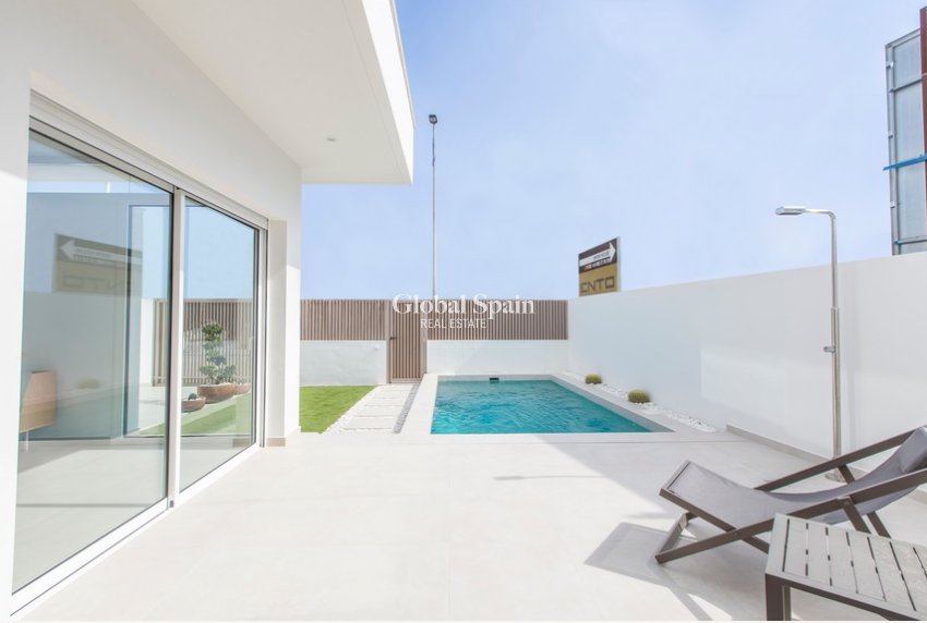 Neubau - Villa -
Santiago de Ribeira - Santiago de la ribera