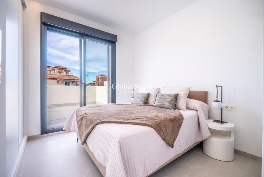 Neubau - VILLA -
TORRE PACHECO - Roldán