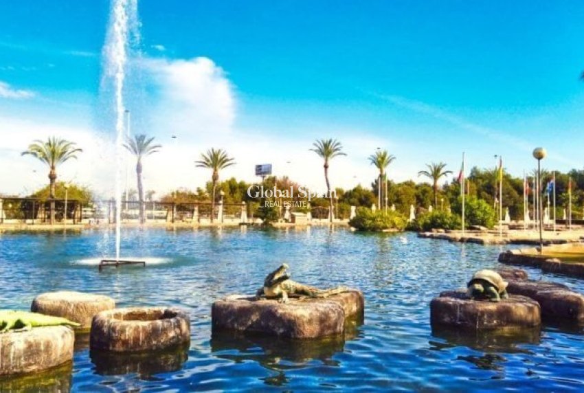 Neubau - VILLA -
TORREVIEJA - Aguas Nuevas