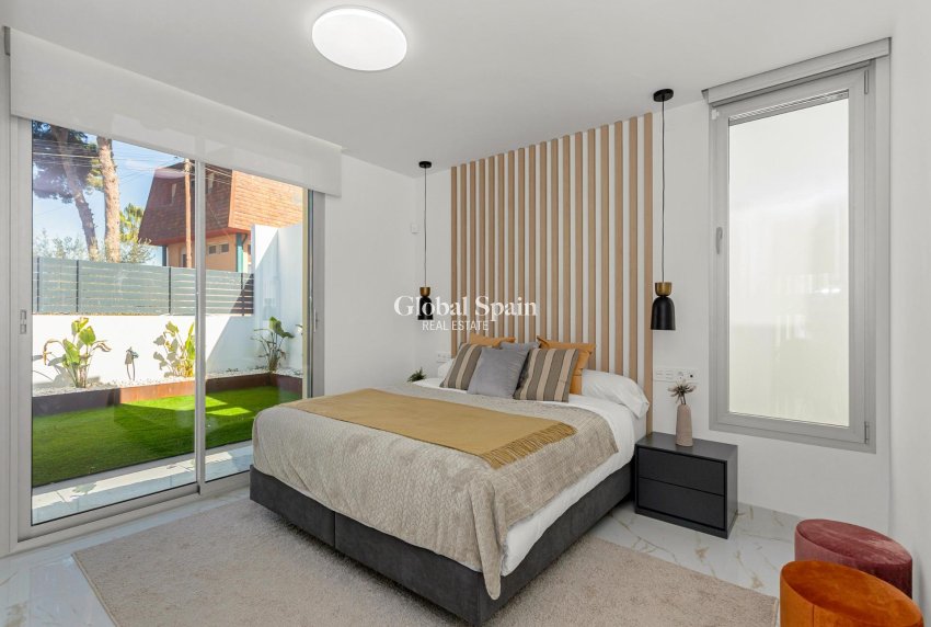 Neubau - Villa -
TORREVIEJA - LOS BALCONES - LOS ALTOS