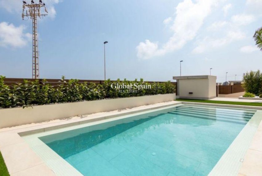 Neubau - VILLA -
TORREVIEJA - LOS BALCONES - LOS ALTOS