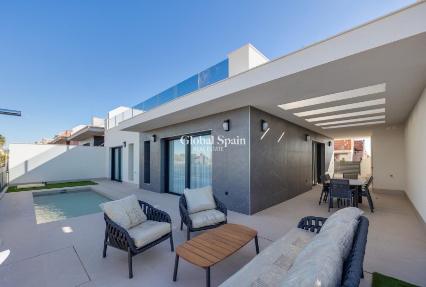 Neubau - VILLA -
TORREVIEJA - Sector 25