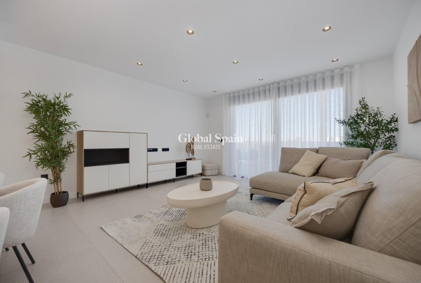 Neubau - VILLA -
TORREVIEJA - Sector 25