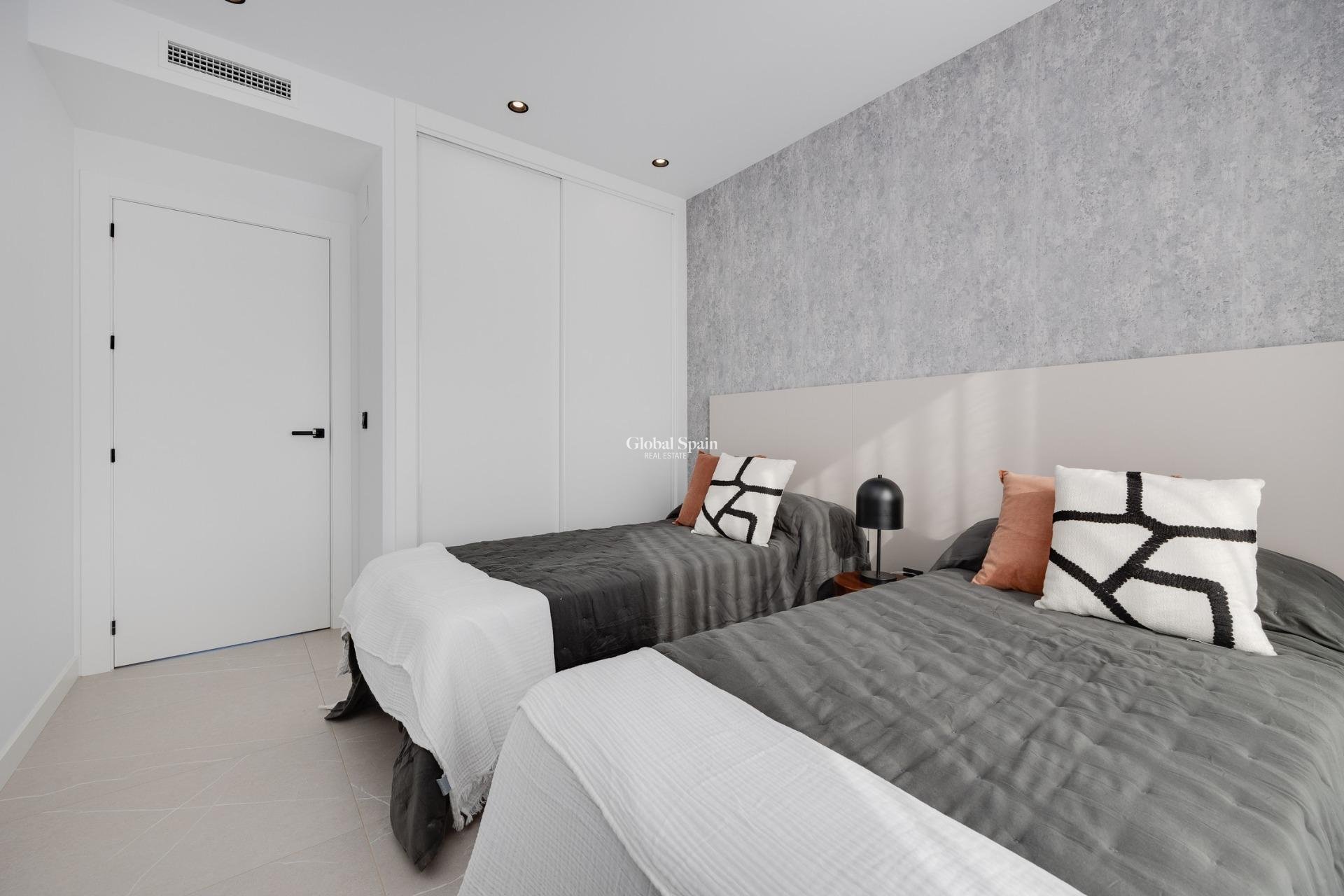 Neubau - VILLA -
TORREVIEJA - Sector 25