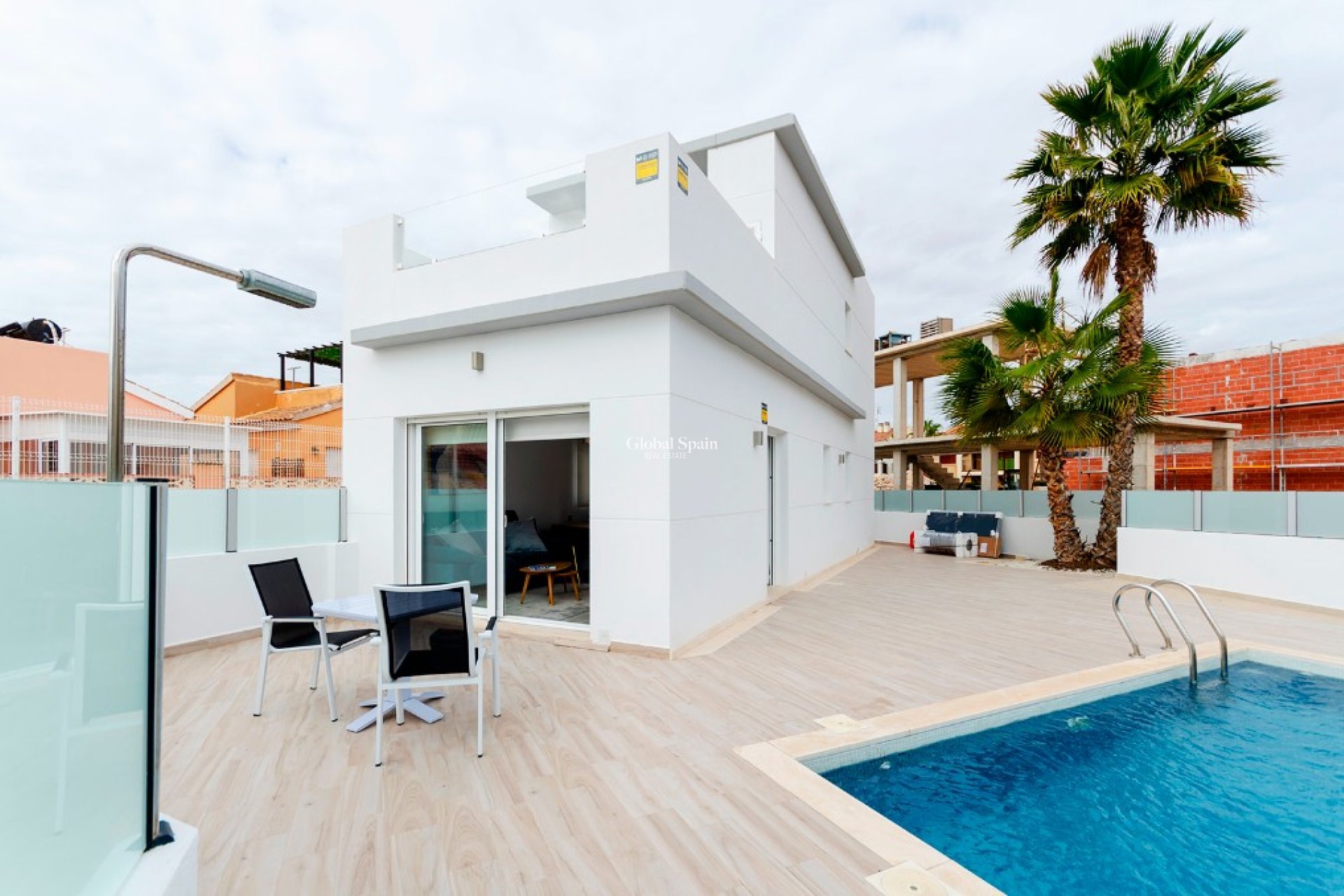 Neubau - Villa -
TORREVIEJA - Torreta