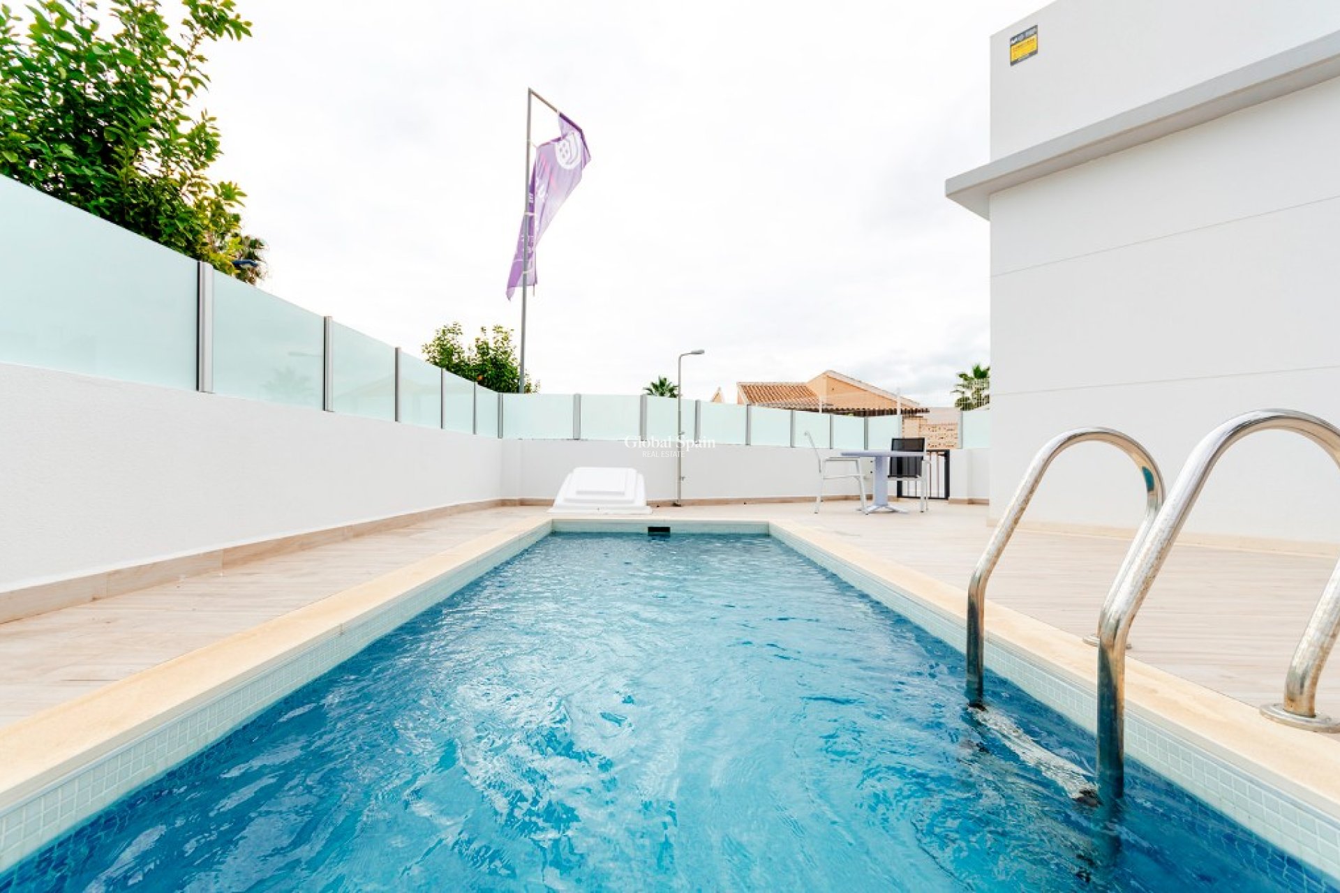 Neubau - Villa -
TORREVIEJA - Torreta