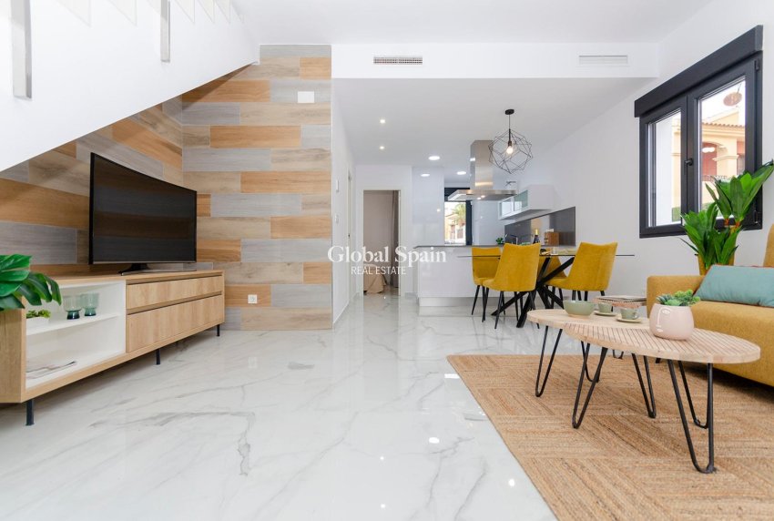 Neubau - VILLA -
TORREVIEJA - Torretas