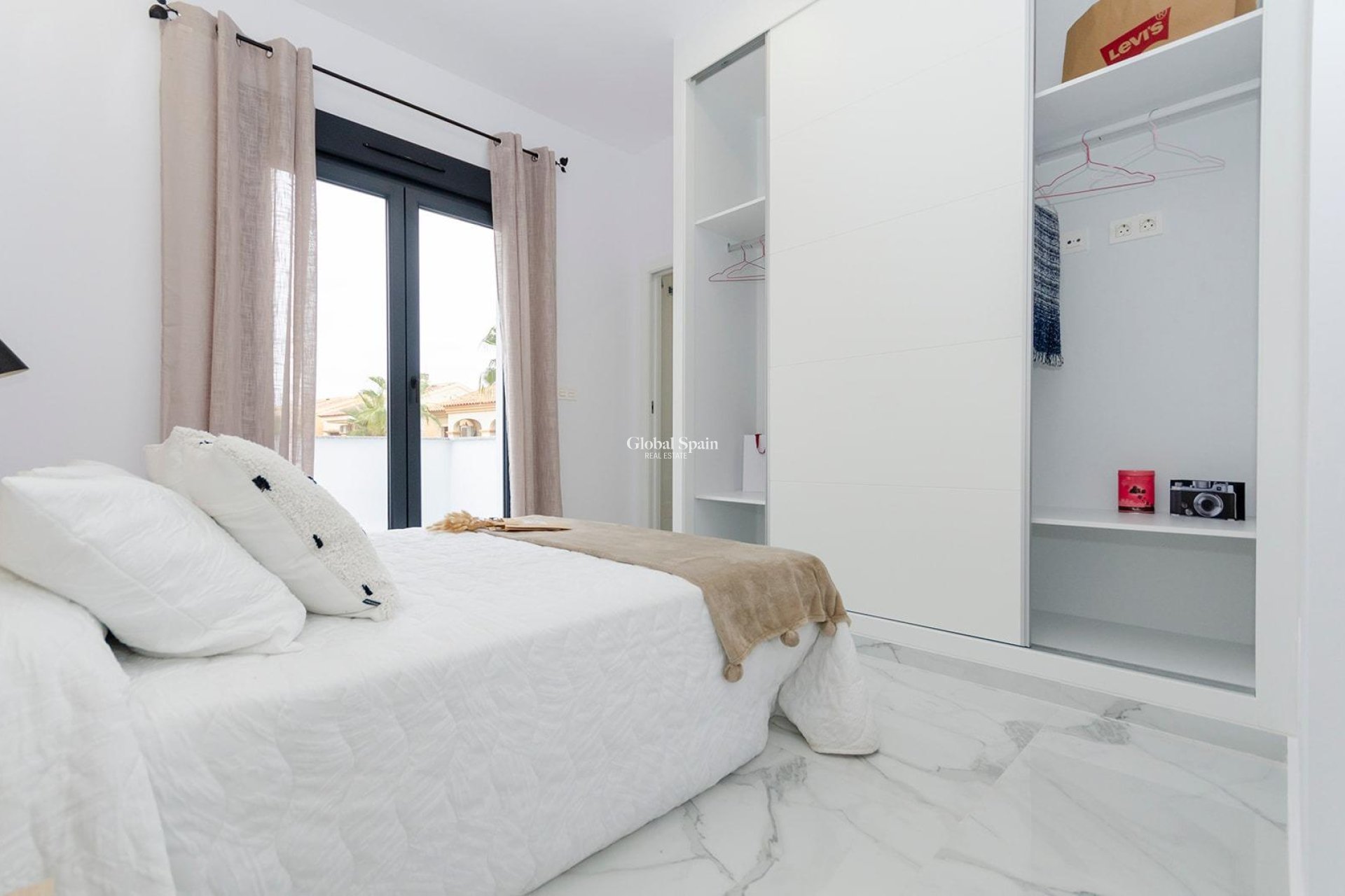 Neubau - VILLA -
TORREVIEJA - Torretas