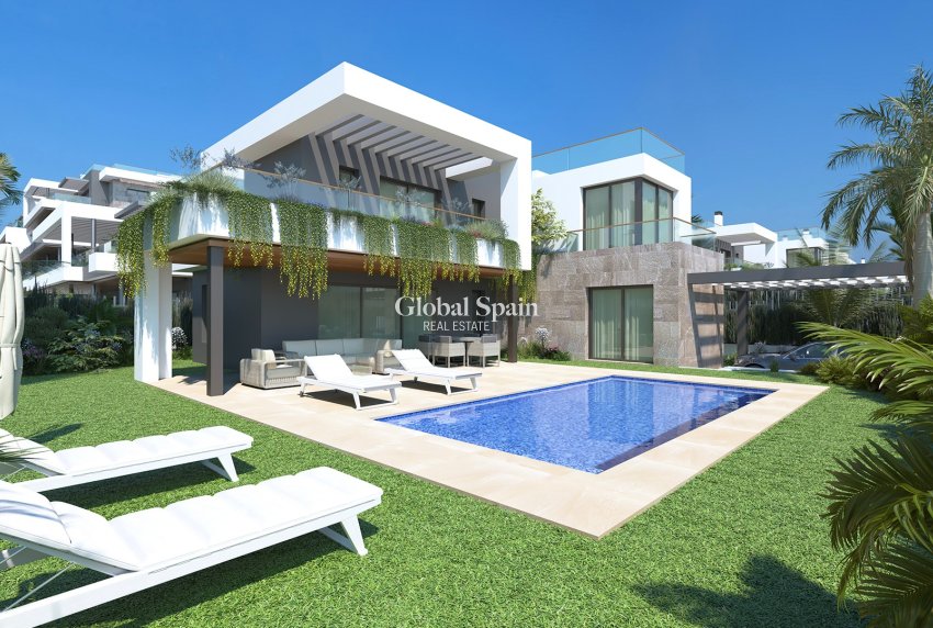 Neubau - VILLA -
TORREVIEJA