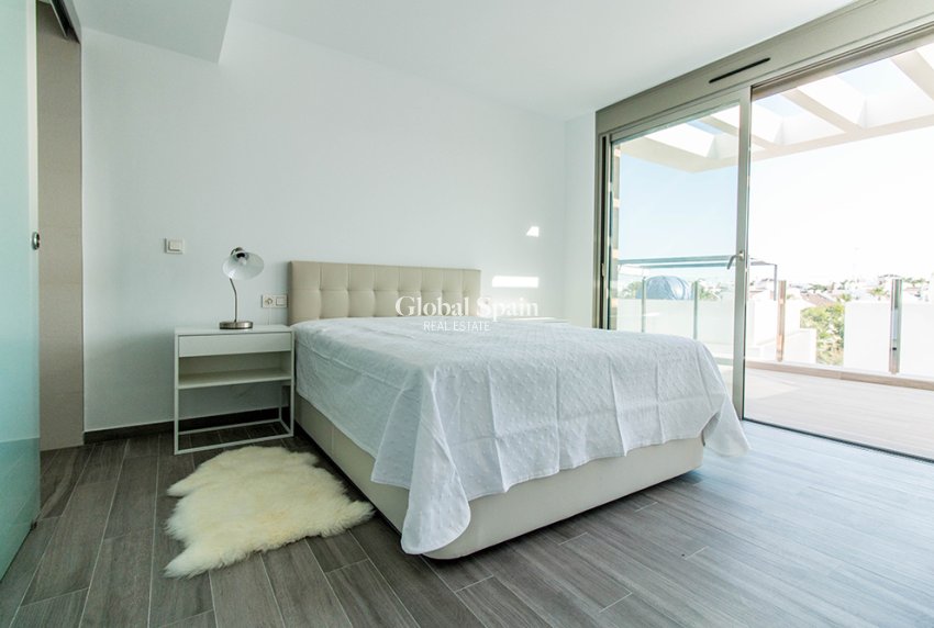 Neubau - Villa -
VILLAMARTÍN