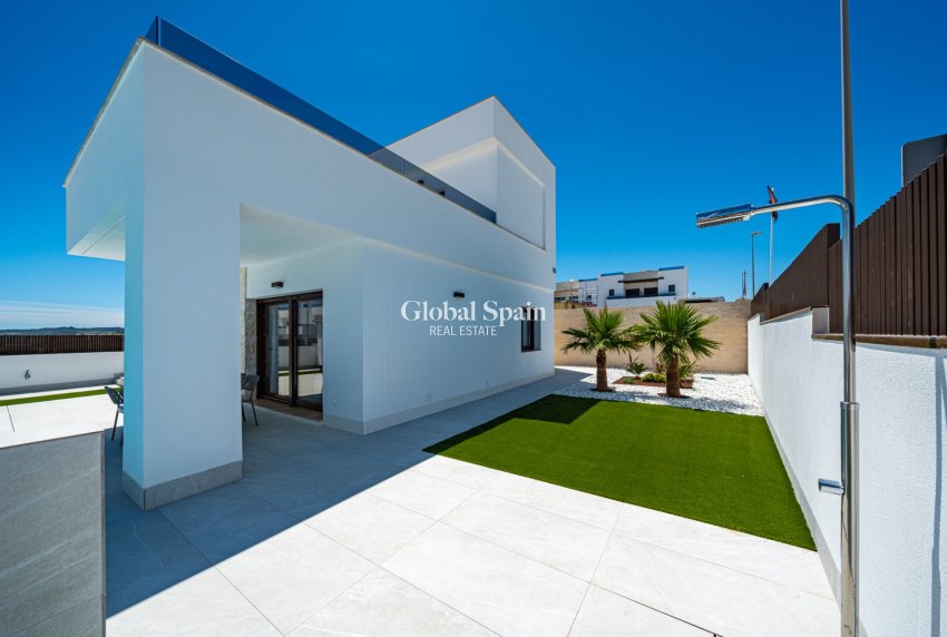 Neubau - VILLA -
VISTABELLA GOLF 
