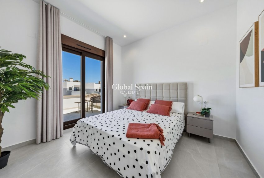 Neubau - VILLA -
VISTABELLA GOLF 