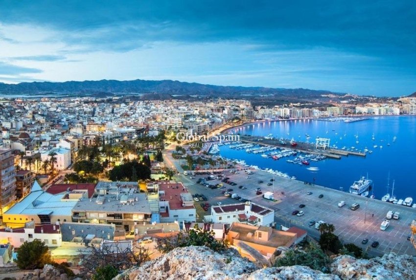 Neubau - Wohnung -
ÁGUILAS - Playa del Hornillo