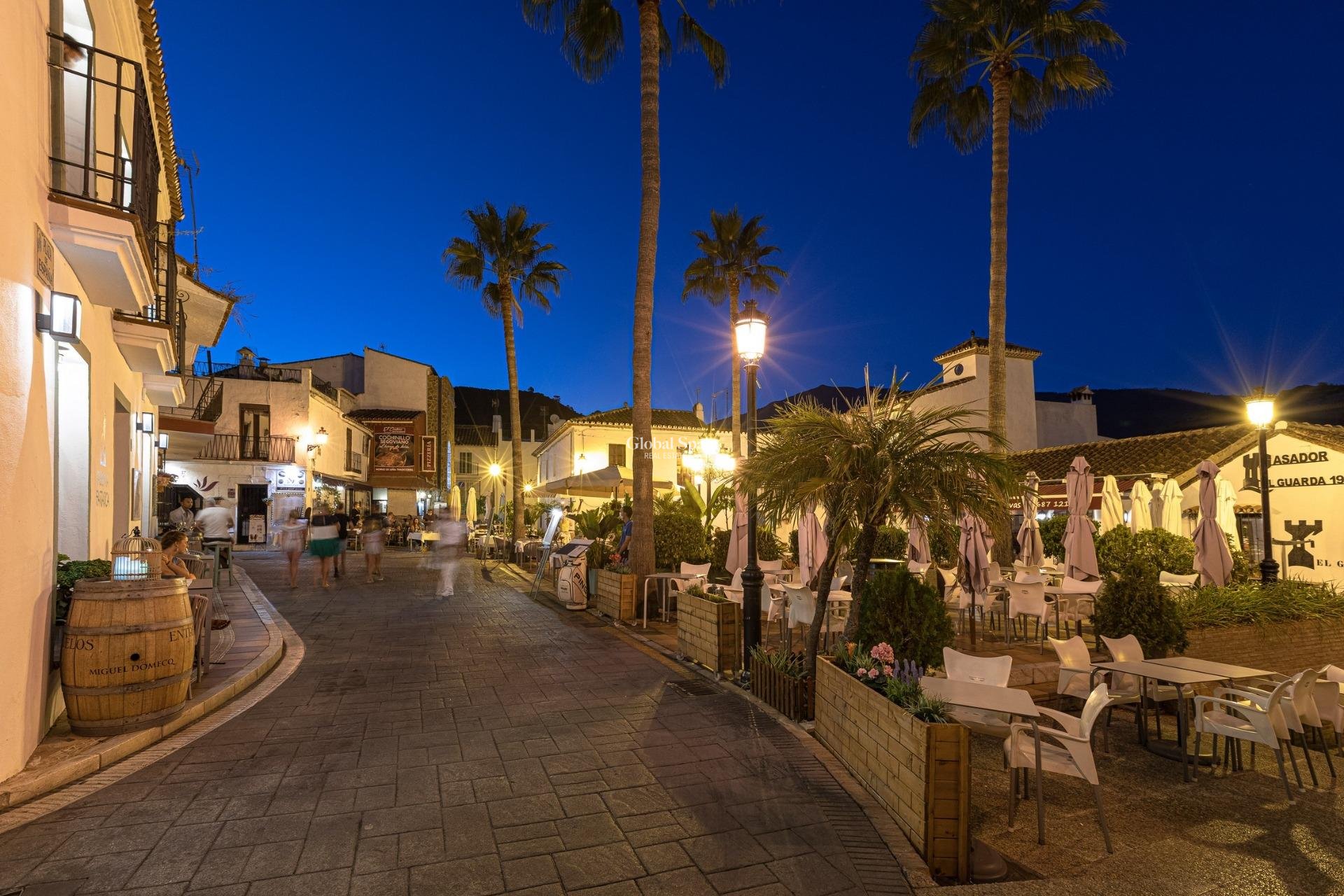 Neubau - Wohnung -
Benahavis - pueblo