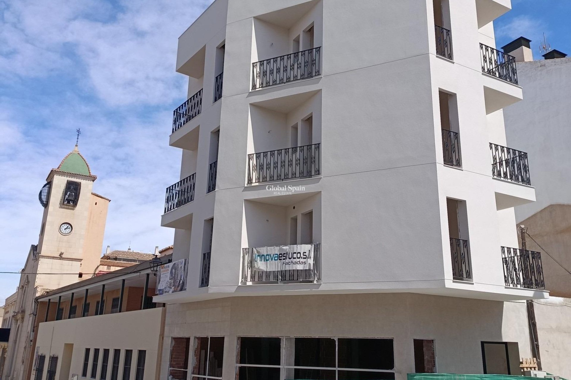 Neubau - WOHNUNG -
BIGASTRO - centro