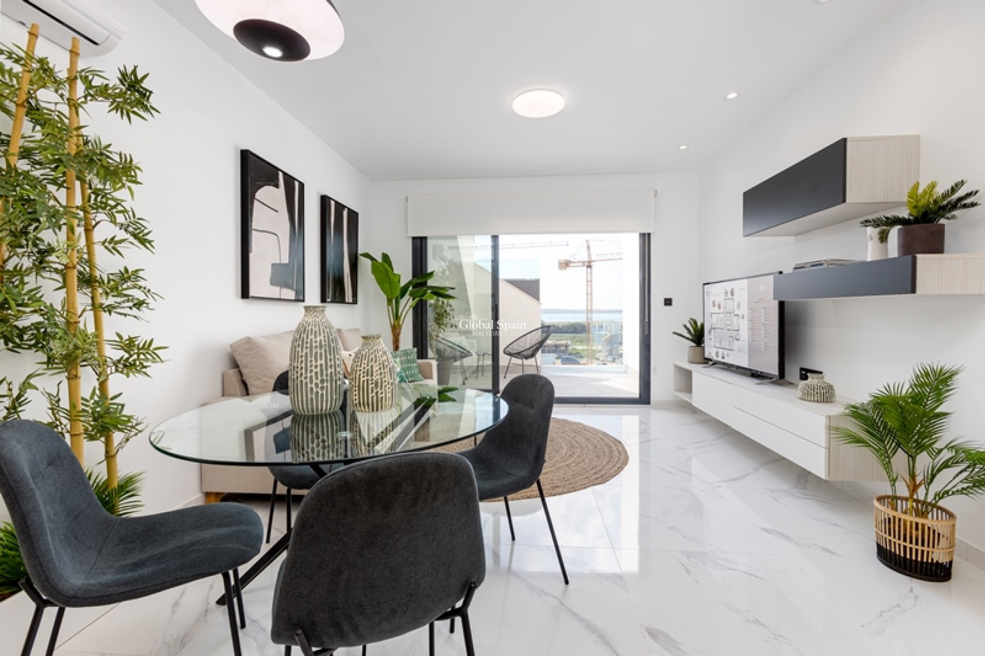 Neubau - WOHNUNG -
EL RASO