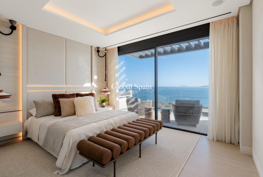 Neubau - WOHNUNG -
ESTEPONA - Playa del Cristo
