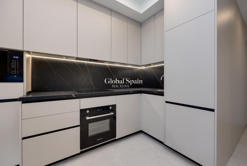 Neubau - WOHNUNG -
GUARDAMAR DEL SEGURA - Avda del Puerto