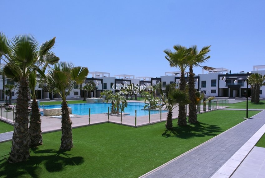 Neubau - WOHNUNG -
GUARDAMAR DEL SEGURA - EL RASO