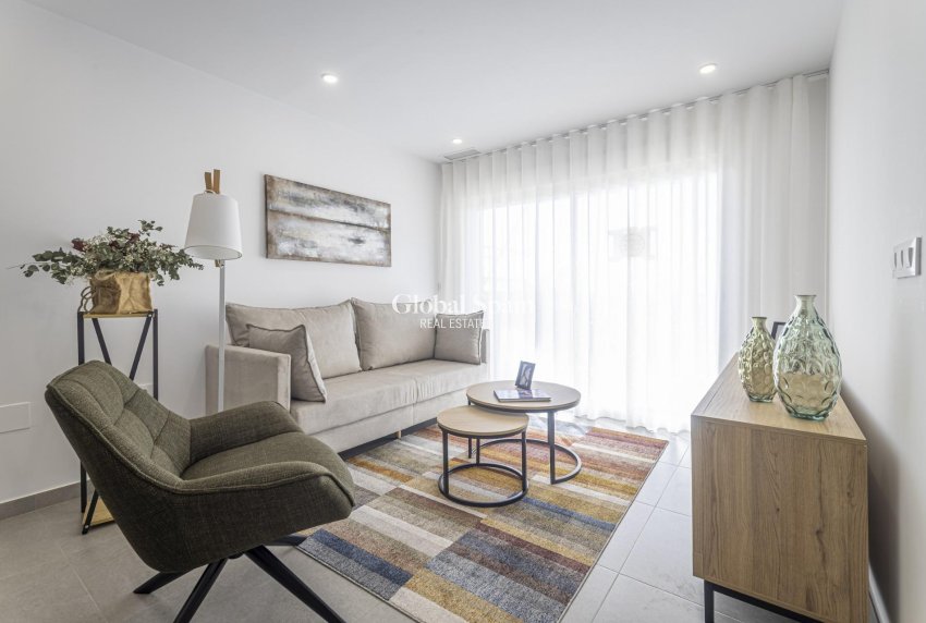 Neubau - WOHNUNG -
LA MANGA DEL MAR MENOR