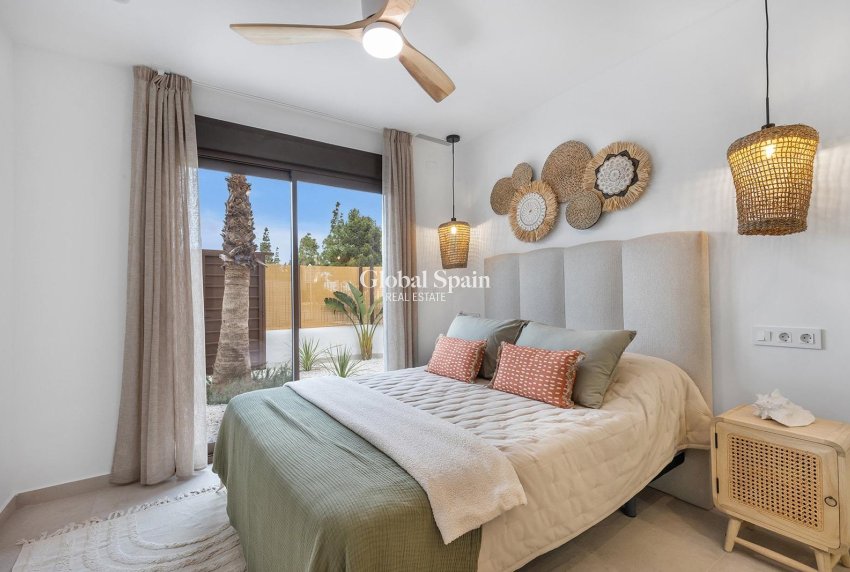 Neubau - WOHNUNG -
LOS ALCÁZARES