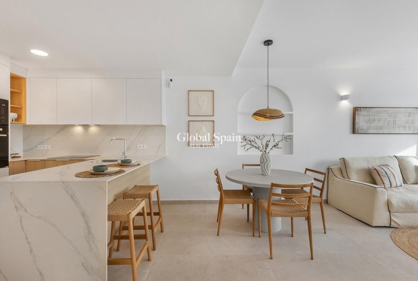 Neubau - WOHNUNG -
LOS ALCÁZARES