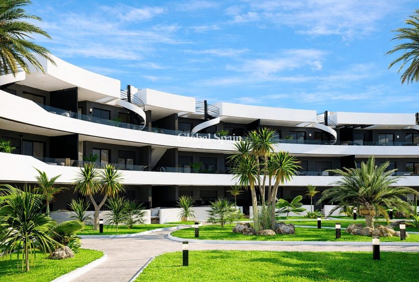 Neubau - WOHNUNG -
LOS ALCÁZARES