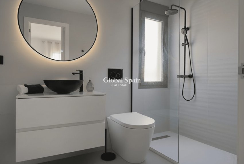 Neubau - WOHNUNG -
LOS ALCÁZARES