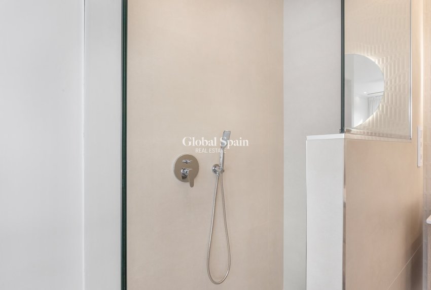 Neubau - WOHNUNG -
LOS ALCÁZARES