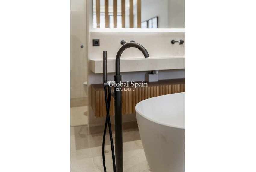 Neubau - WOHNUNG -
MARBELLA - Nueva Andalucia