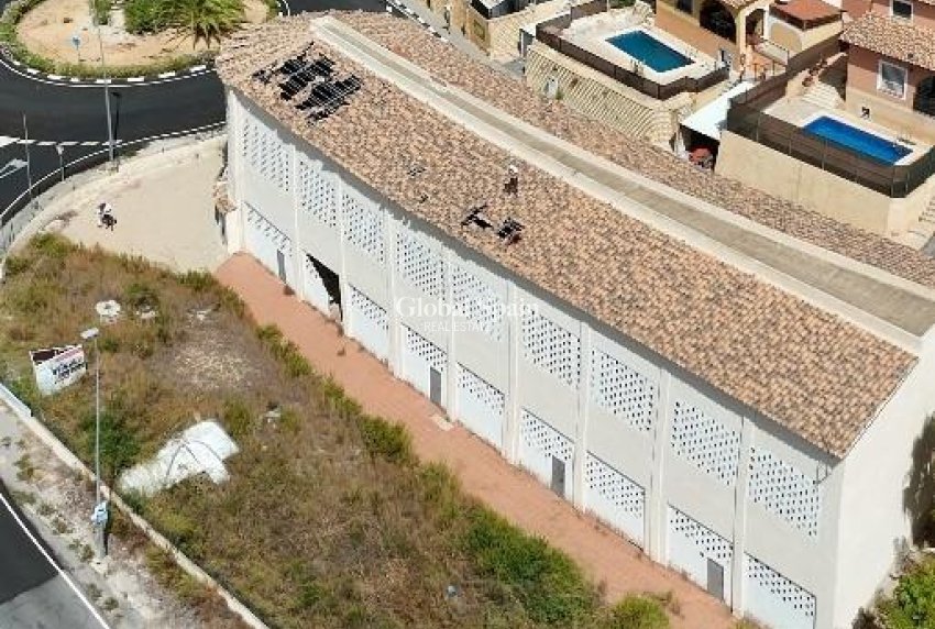 Neubau - WOHNUNG -
RELLEU - Urbanización Muscaret