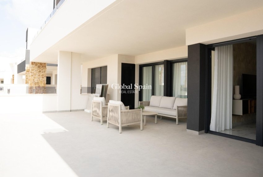 Neubau - WOHNUNG -
ROJALES - Lo Marabú