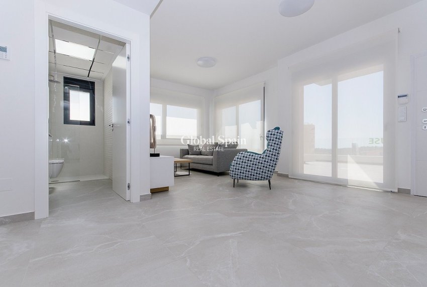 Neubau - WOHNUNG -
SAN MIGUEL DE SALINAS - VistaBella Golf