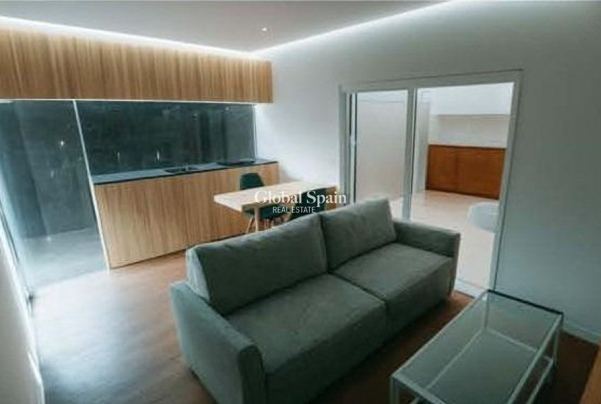 Neubau - WOHNUNG -
TORREVIEJA - Center