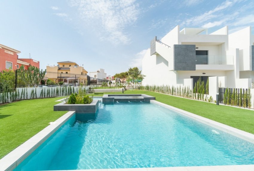 Neubau - WOHNUNG -
TORREVIEJA - LOS BALCONES - LOS ALTOS