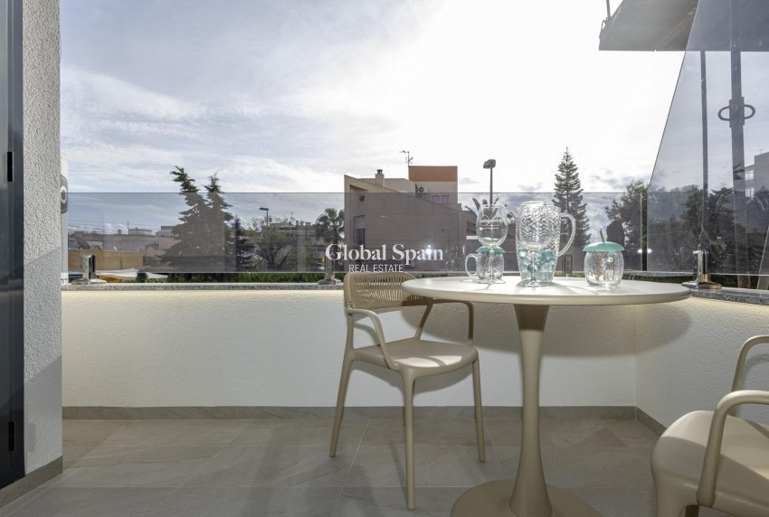 Neubau - WOHNUNG -
TORREVIEJA - Nueva Torrevieja
