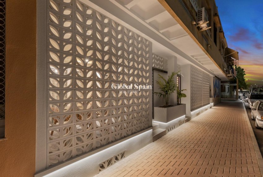 Neubau - Wohnung -
TORREVIEJA - Playa Los Naufragos