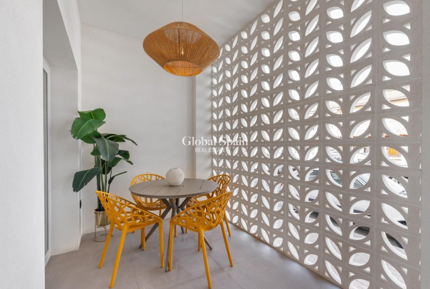 Neubau - Wohnung -
TORREVIEJA - Playa Los Naufragos