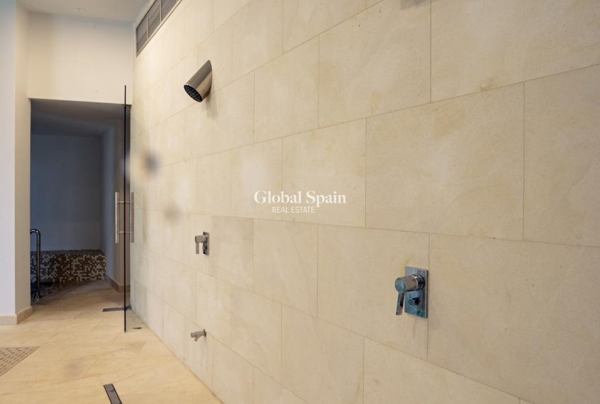 New Build - APARTMENT -
BENAHAVÍS - Las Colinas de Marbella