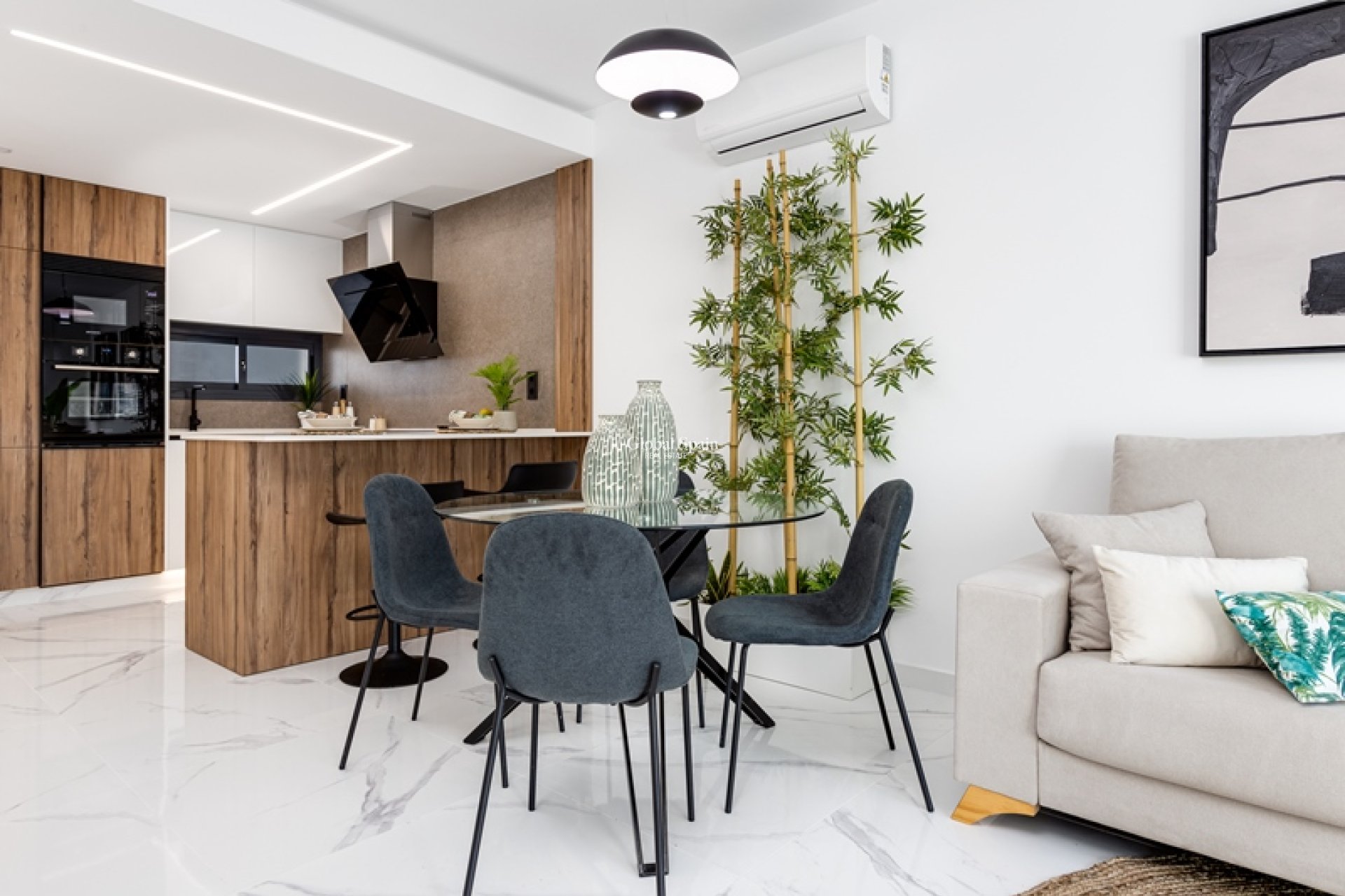 New Build - Apartment -
EL RASO