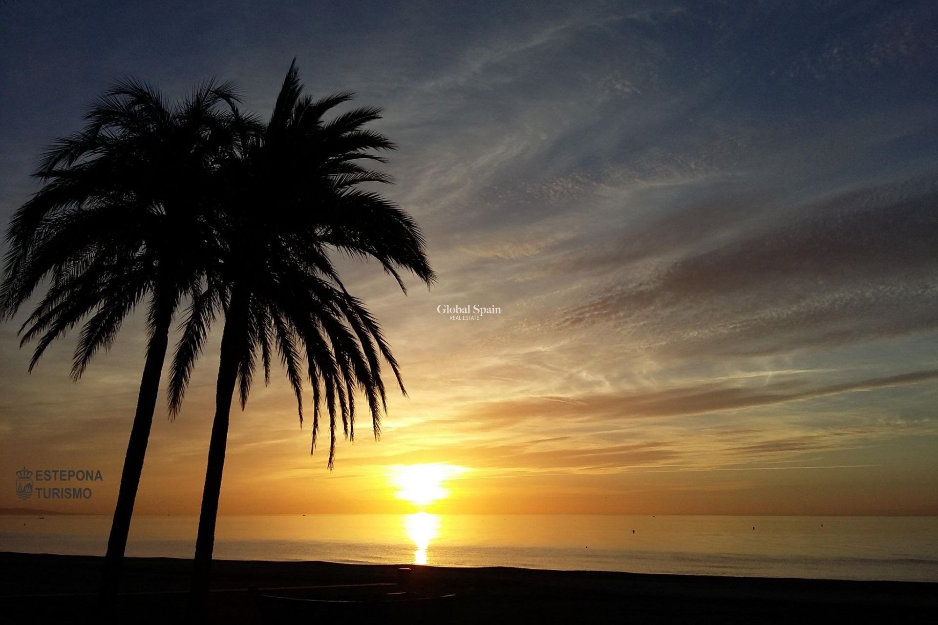 New Build - APARTMENT -
ESTEPONA - Buenas Noches