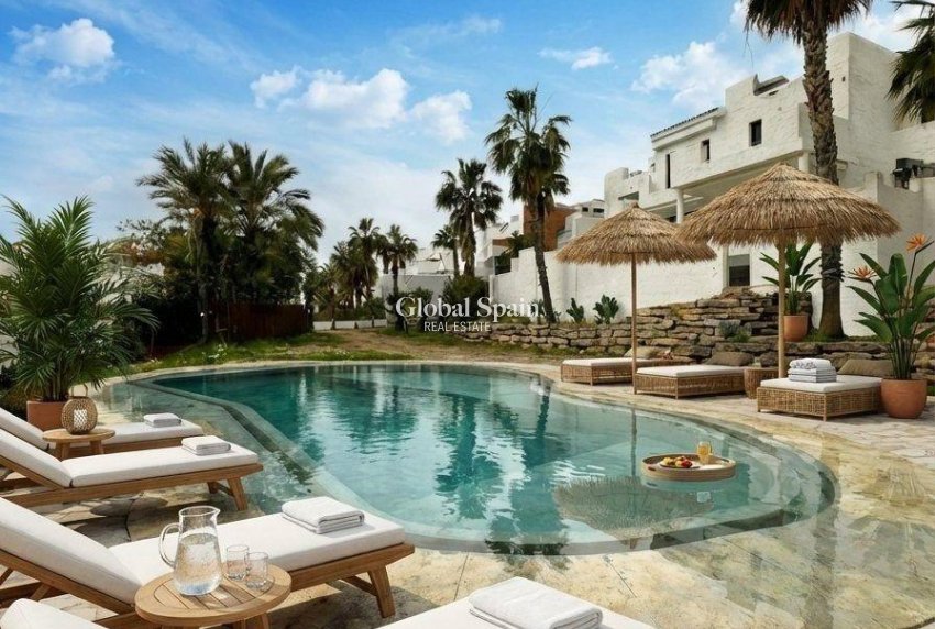 New Build - APARTMENT -
ESTEPONA - El Paraíso