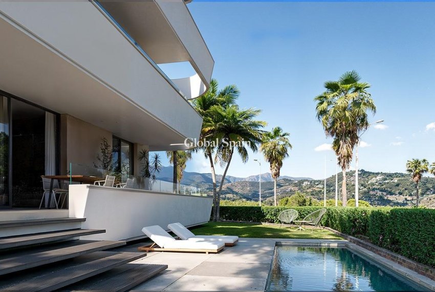 New Build - APARTMENT -
ESTEPONA - Las Mesas
