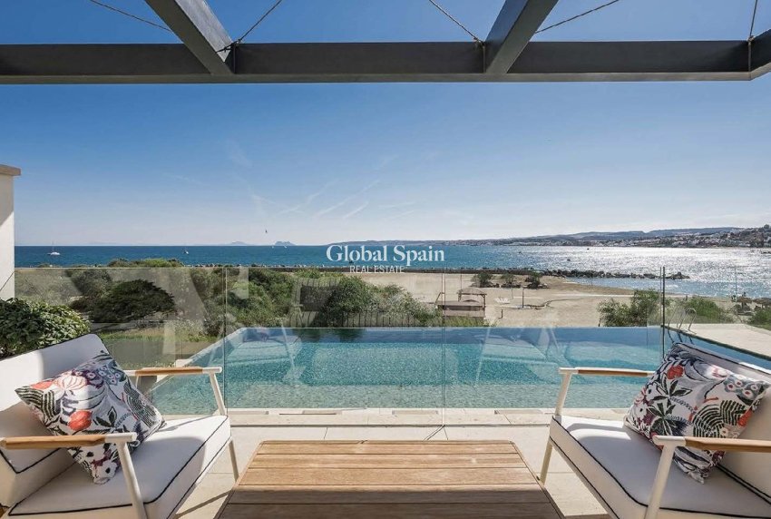 New Build - APARTMENT -
ESTEPONA - Playa del Cristo