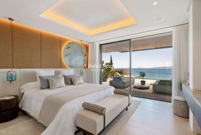 New Build - APARTMENT -
ESTEPONA - Playa del Cristo