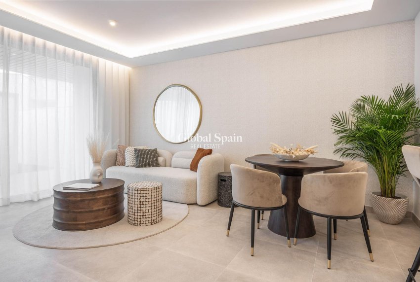 New Build - APARTMENT -
FUENGIROLA - Centro