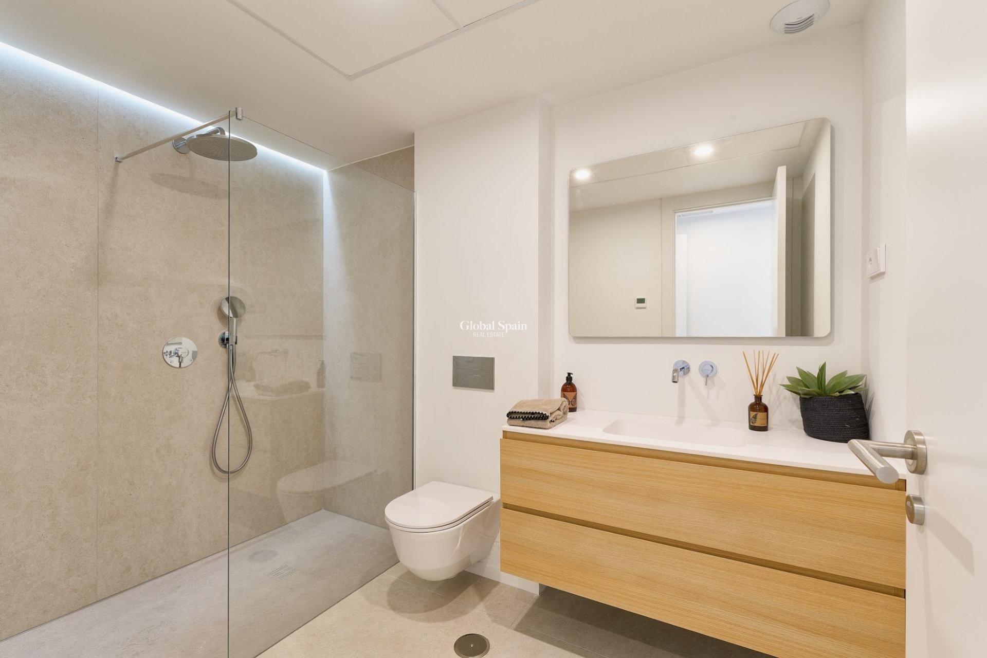 New Build - APARTMENT -
FUENGIROLA - Higueron